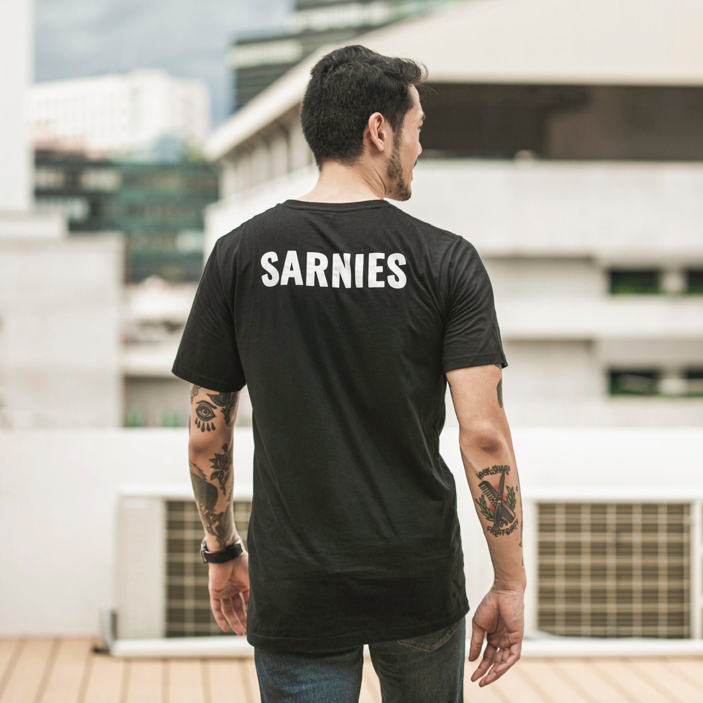 Sarnies Tee